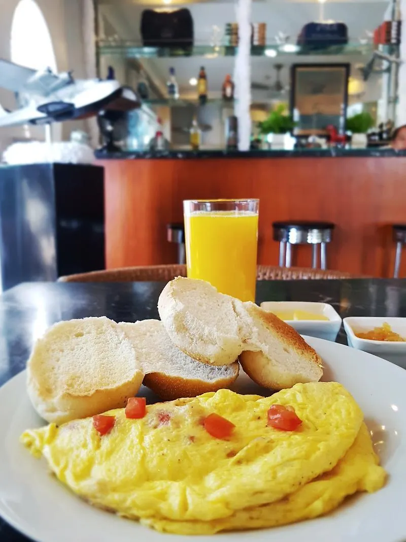 The Clipper House, Poblacion Makati Манила Апартаменты