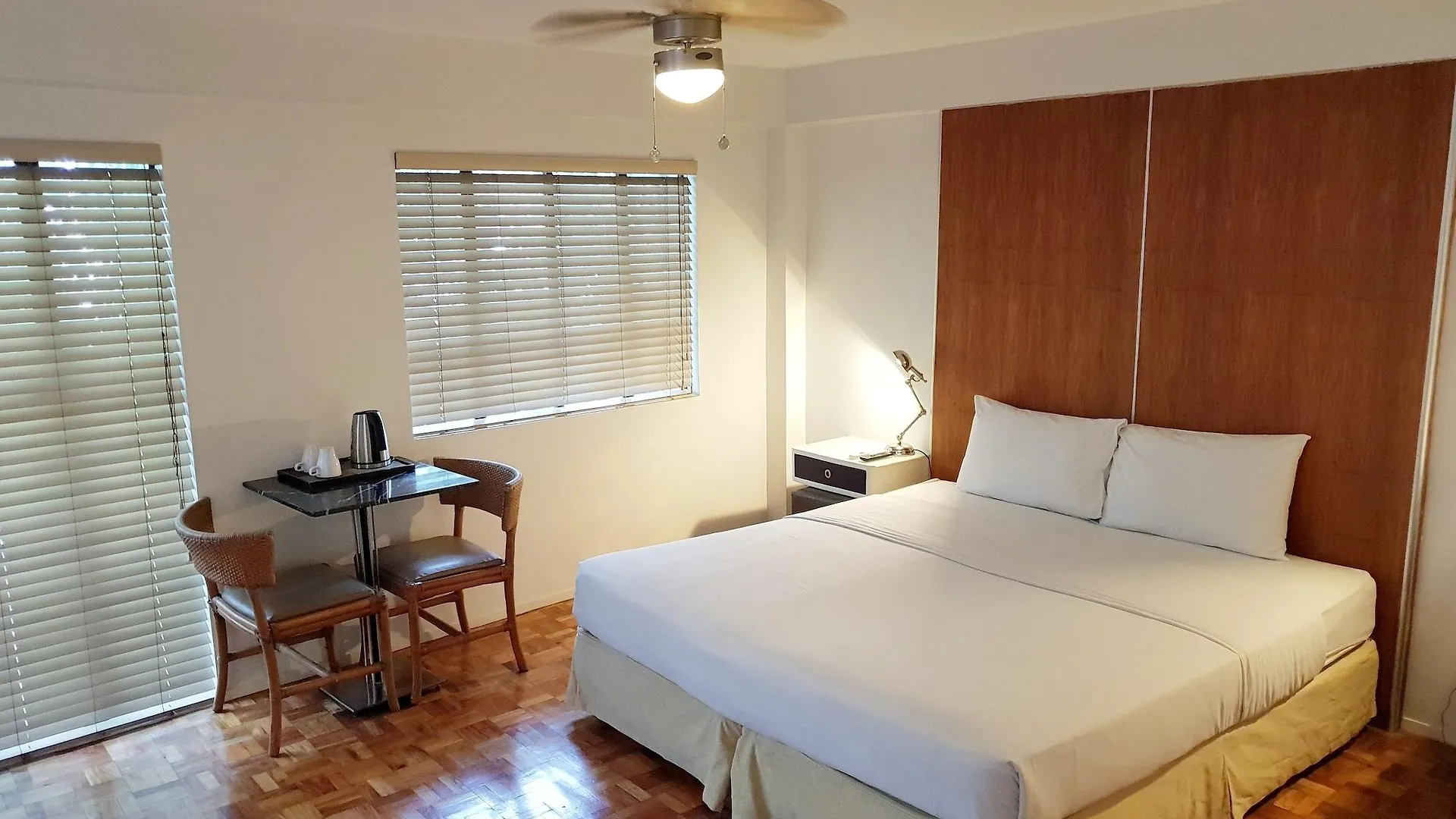 The Clipper House, Poblacion Makati Manila Apartment