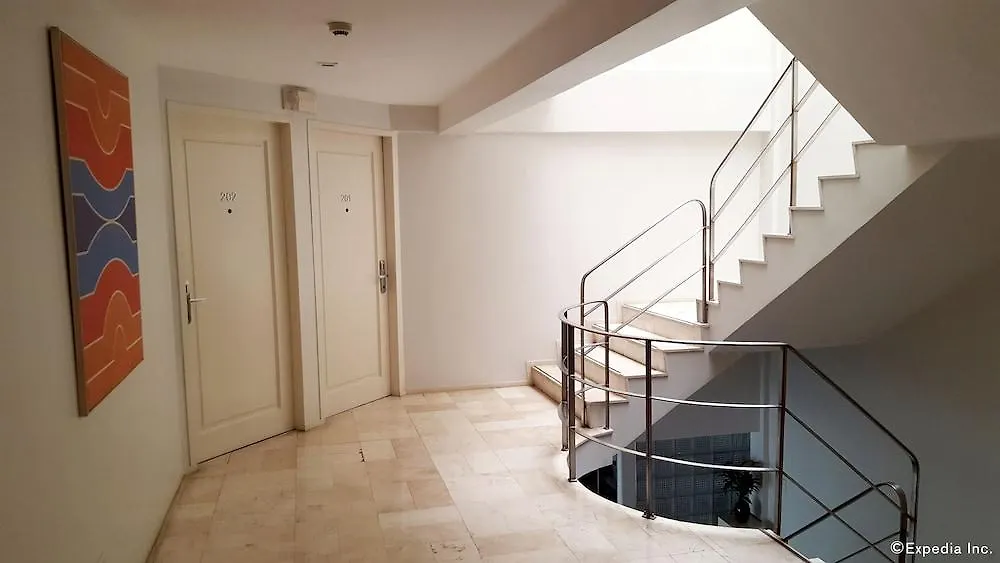 The Clipper House, Poblacion Makati Manila Apartment