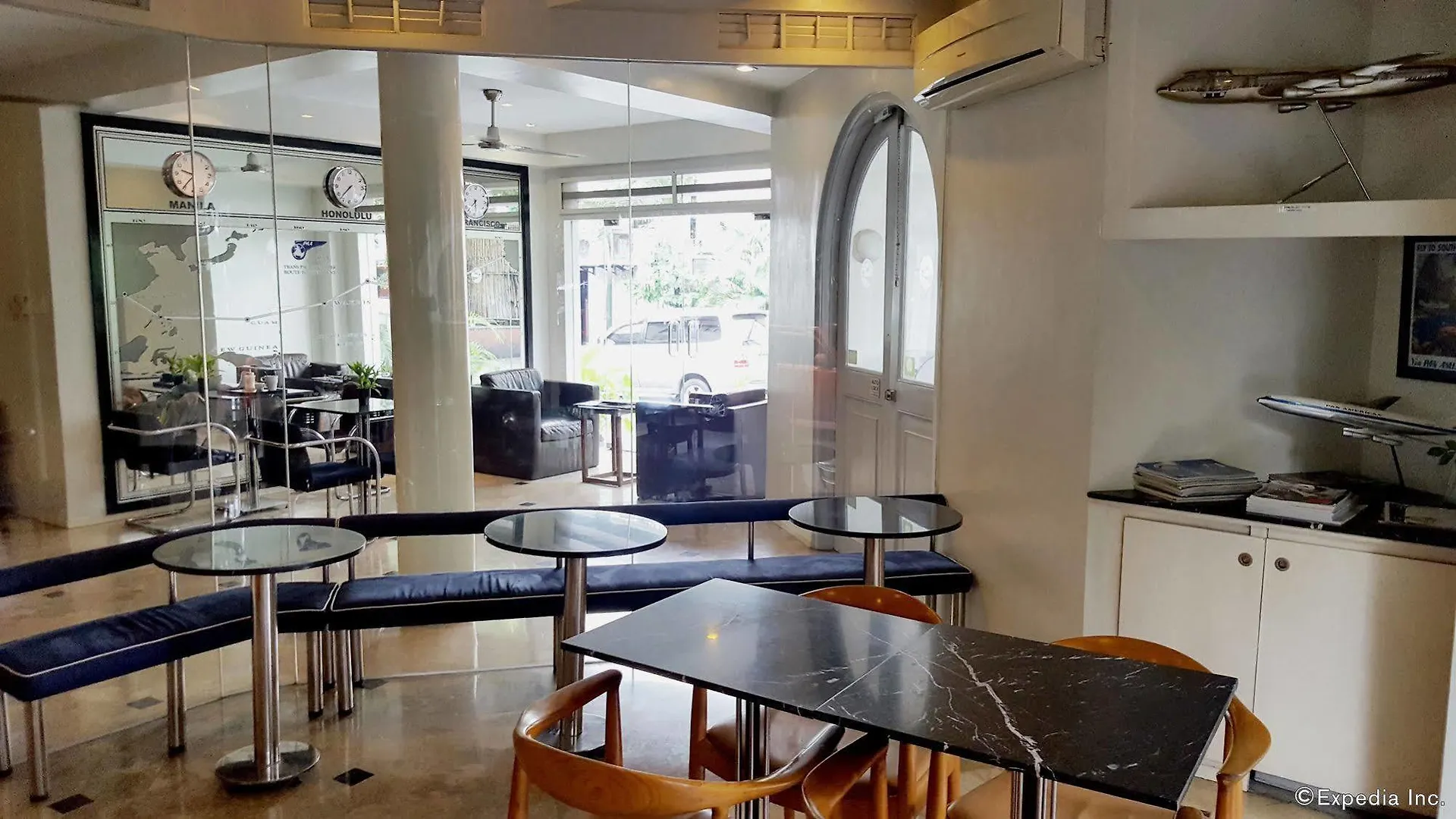 The Clipper House, Poblacion Makati Manila 0*,