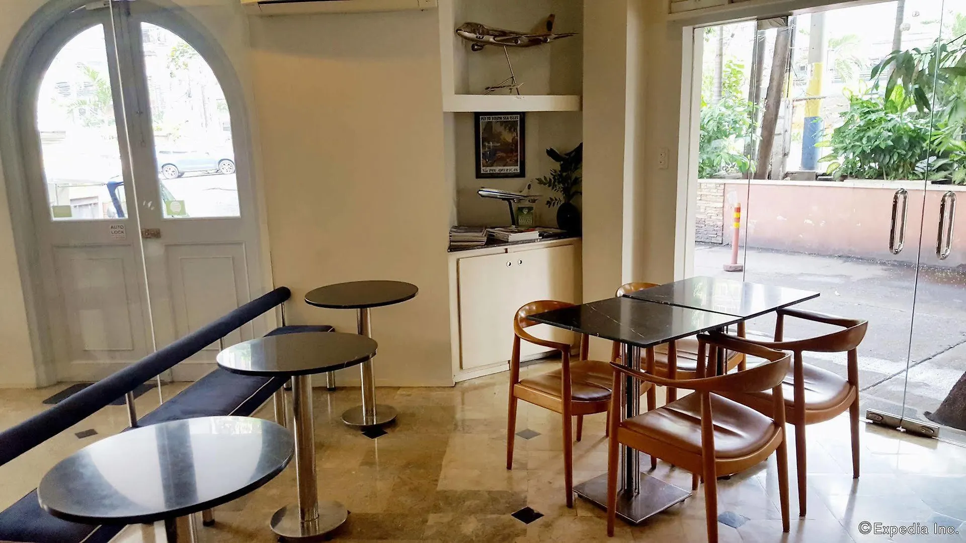 The Clipper House, Poblacion Makati Manila Apartment